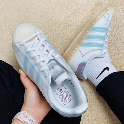 阿迪达斯女贝壳头休闲运动板鞋