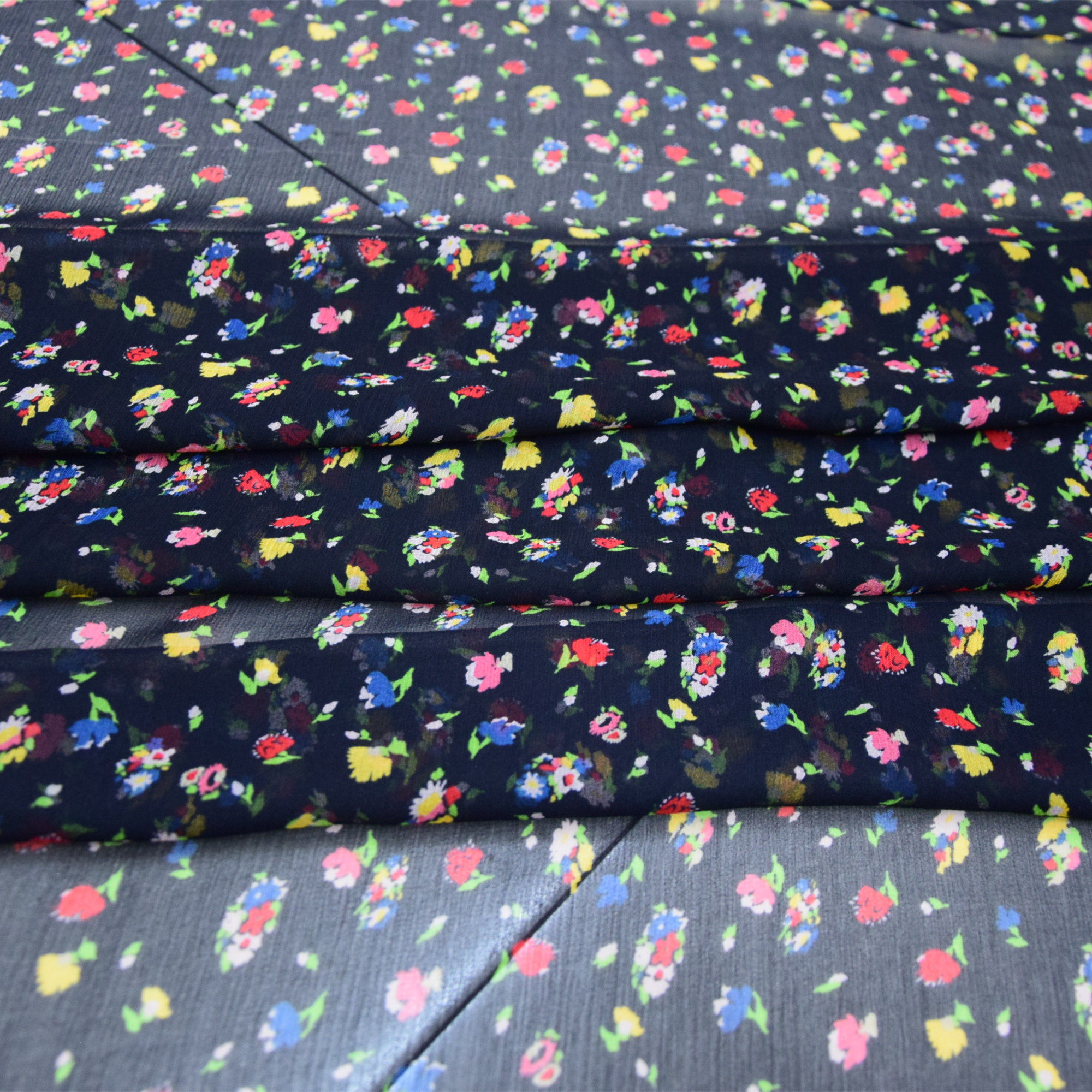 时尚小碎花01乔其纱真丝纱飘逸连衣裙面料100%桑蚕丝丝绸衬衫布料