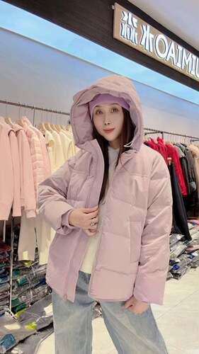 水淼3236大码羽绒服女胖mm连帽泡芙面包服200斤女装新款90白鸭绒