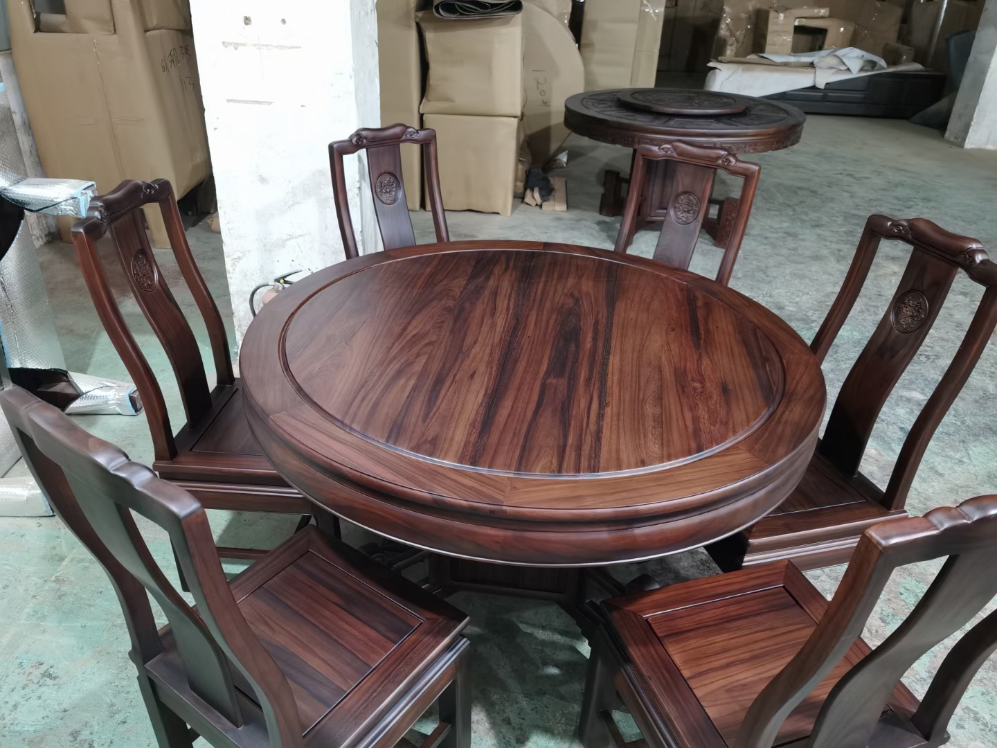 进口红木中美洲酸枝圆桌厂直销