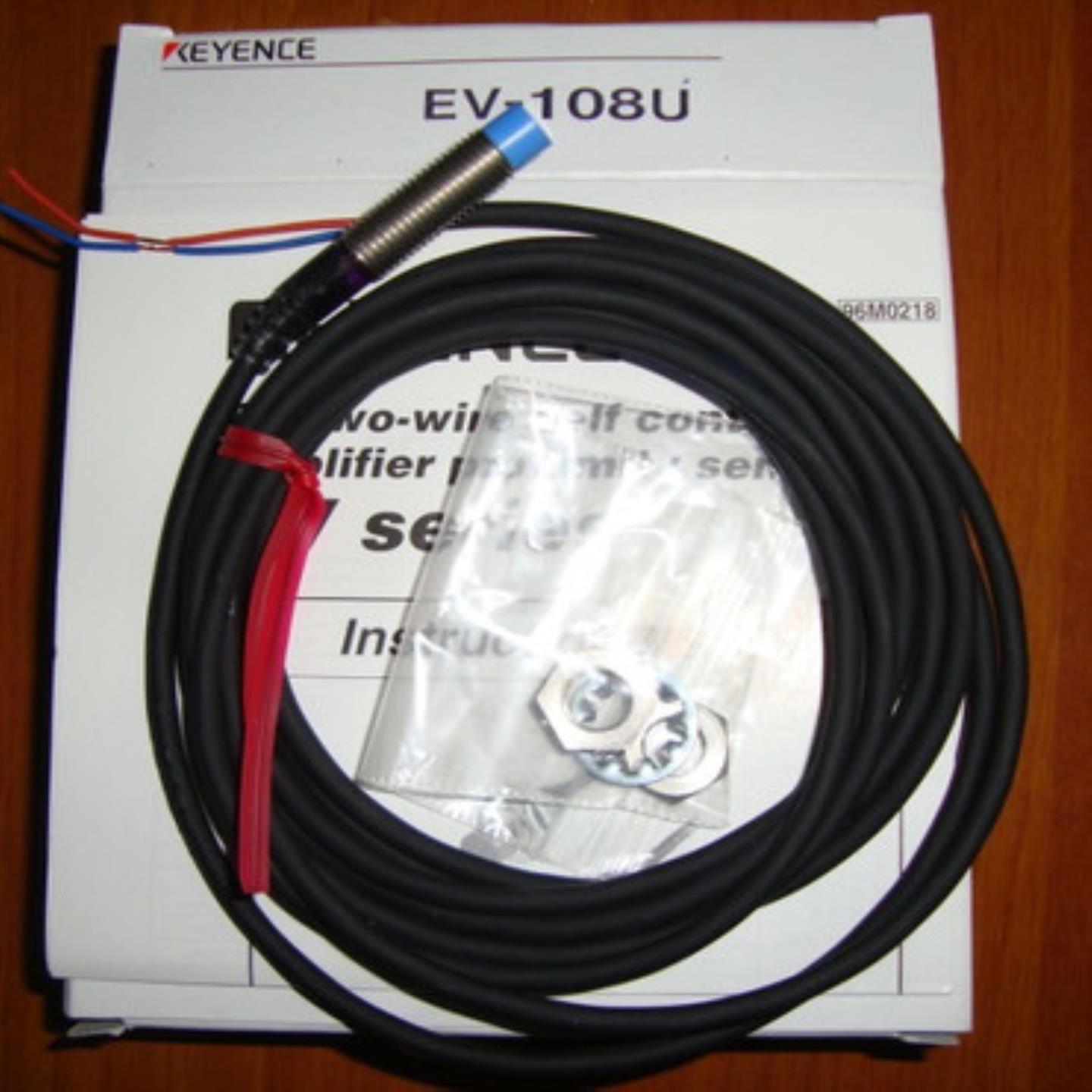 基恩士KEYENCE全新接近开关EV-108UEV-108M现货议价