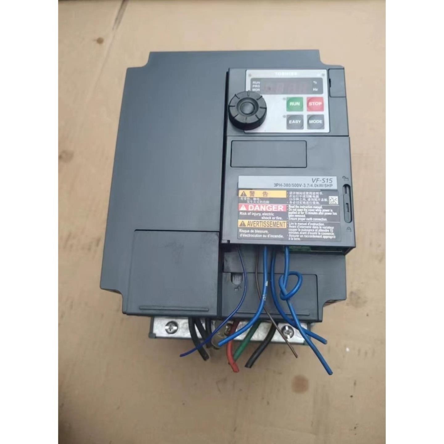 东芝变频器VFS15-4037PL1-CH37KW剪线