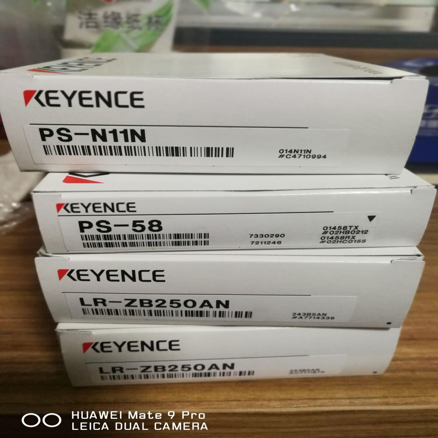 KEYENCE基恩士激光传感器 LR-ZB250AN LR-ZB250AP 全新现货