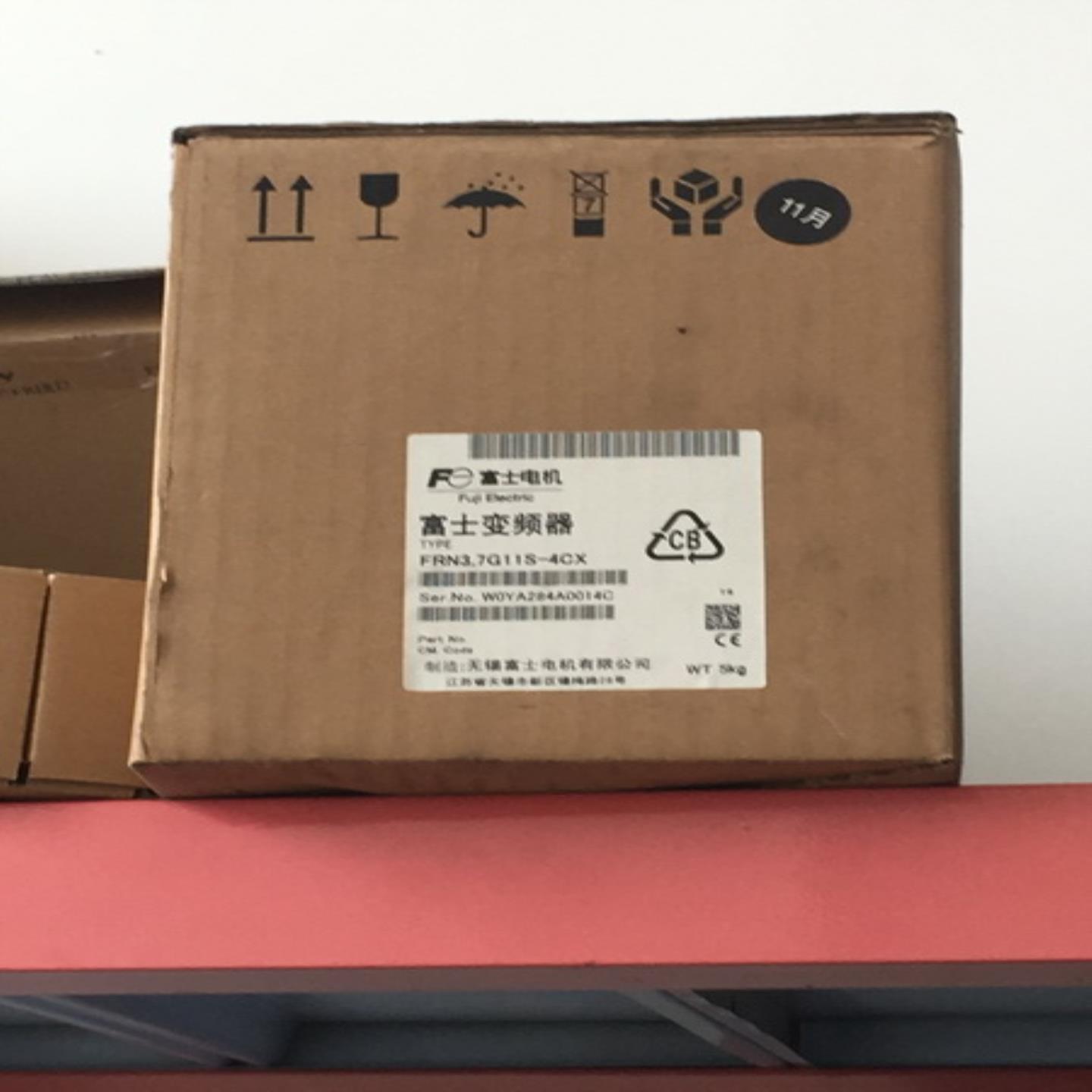 库存全新带包装富士变频器5000G11系列FRN37G11S-4CX 380v 37kw