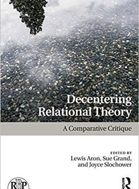【预售】Decentering Relational Theory