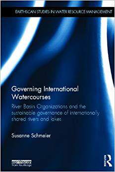 【预售】Governing International Watercourses
