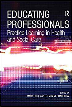 【预售】Educating Professionals