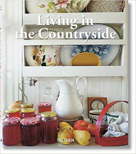 【预售】Living in the Countryside