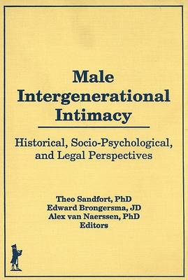 预订 Male Intergenerational Intimacy
