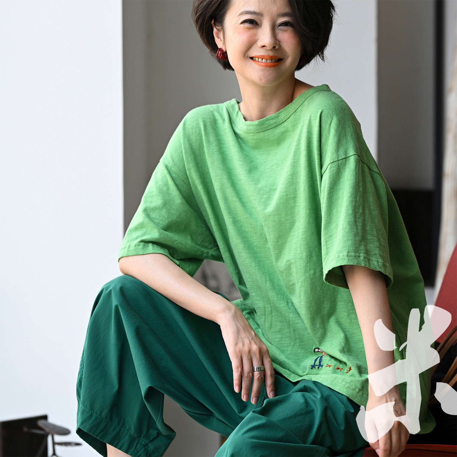 T25012 文艺童趣小鸟刺绣纯棉落肩宽松短袖T恤女2026夏 米兰宣言