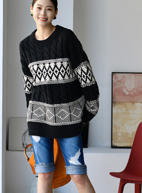 M3769C文艺休闲复古织花经典黑白撞色宽松圣诞加厚大毛衣米兰宣言