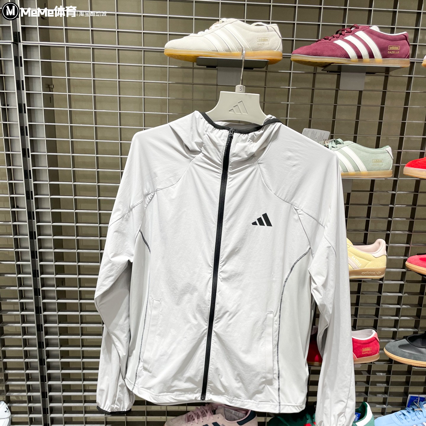 阿迪达斯男装外套2026夏款休闲连帽夹克通勤穿搭轻薄防晒服KY9999