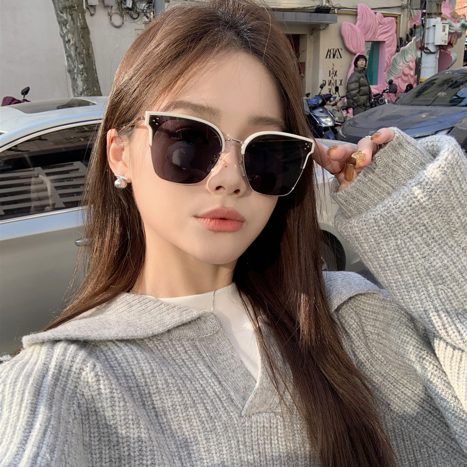 2024新款半框白色框墨镜女高级感ins潮网红复古大脸显瘦太阳眼镜