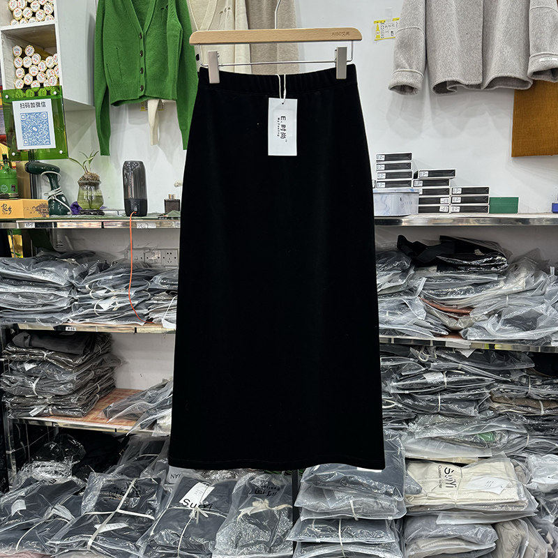 E时尚小个子丝绒半身裙女秋季2025年新款后开叉中长款直筒裙子冬,个性定制/设计服务/DIY,棉服工装,淘宝优惠券,粉丝福利购,淘宝优惠卷