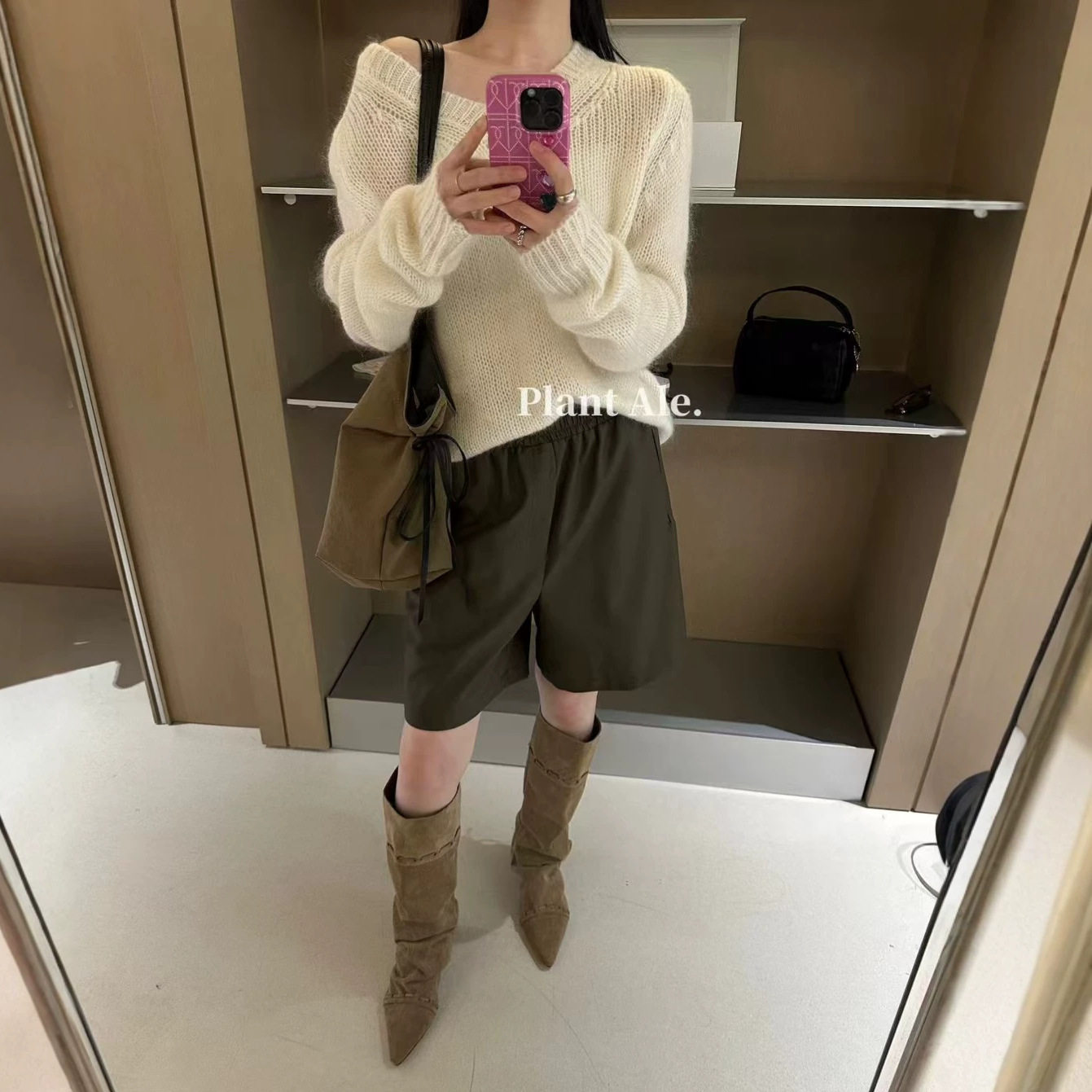 早秋松紧腰仿羊皮短皮裤女
