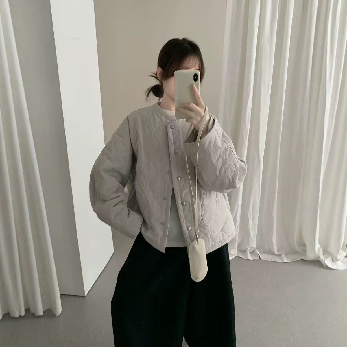 韩系短款轻薄菱格绗棉棉服小个子
