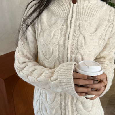 猫猫家高领慵懒羊毛毛衣