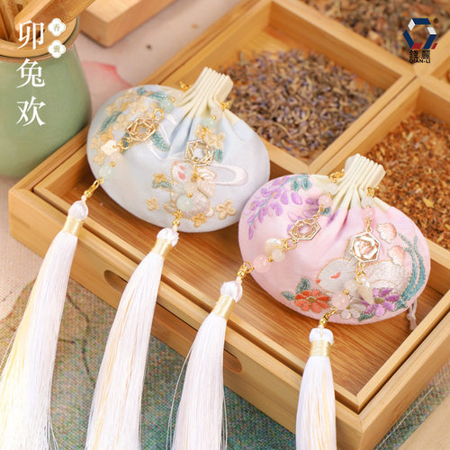 中秋桂花香包香囊空袋高端兔子刺绣艾草中药荷包玉兔古风随身挂件