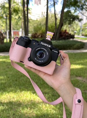 富士XT5保护套X100v皮套xs2010xt30二代相机包xt50xe5xm5配件粉色