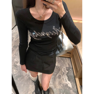庄大泥 黑色紧身打底字母烫钻长袖
