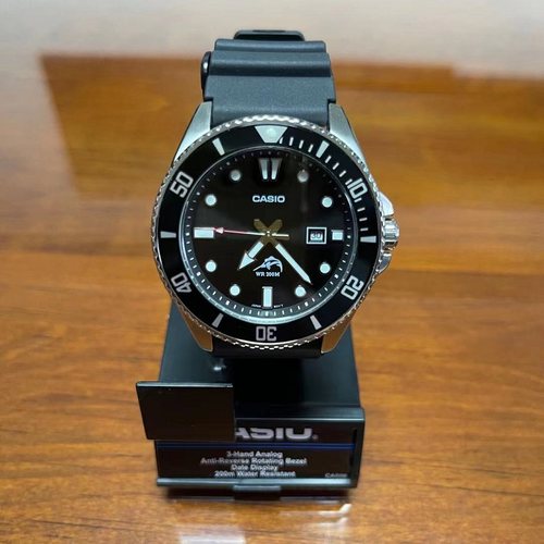 剑鱼潜水表卡西欧运动男