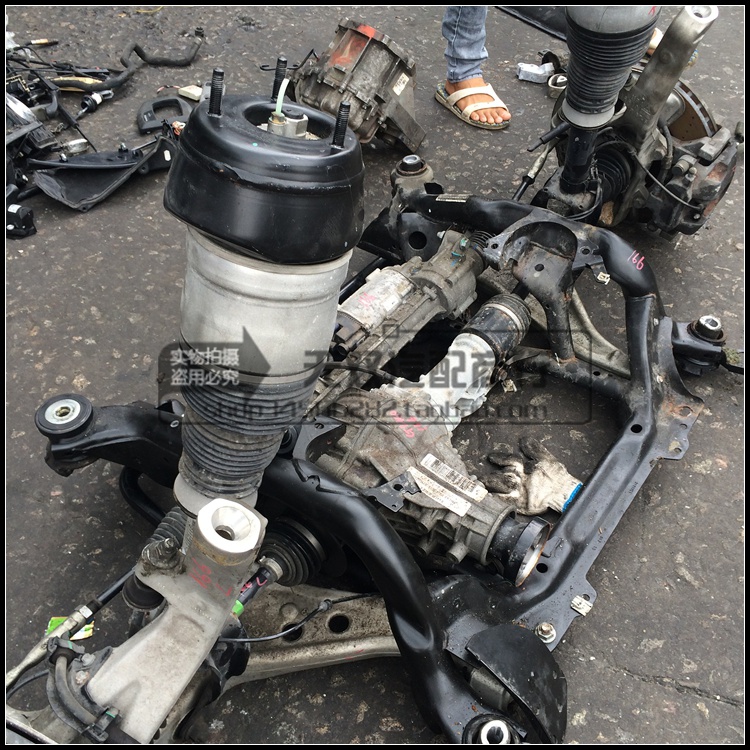 奔驰新款GL350 450 ML350 400 450 166减震悬挂底盘 羊角摆臂半轴