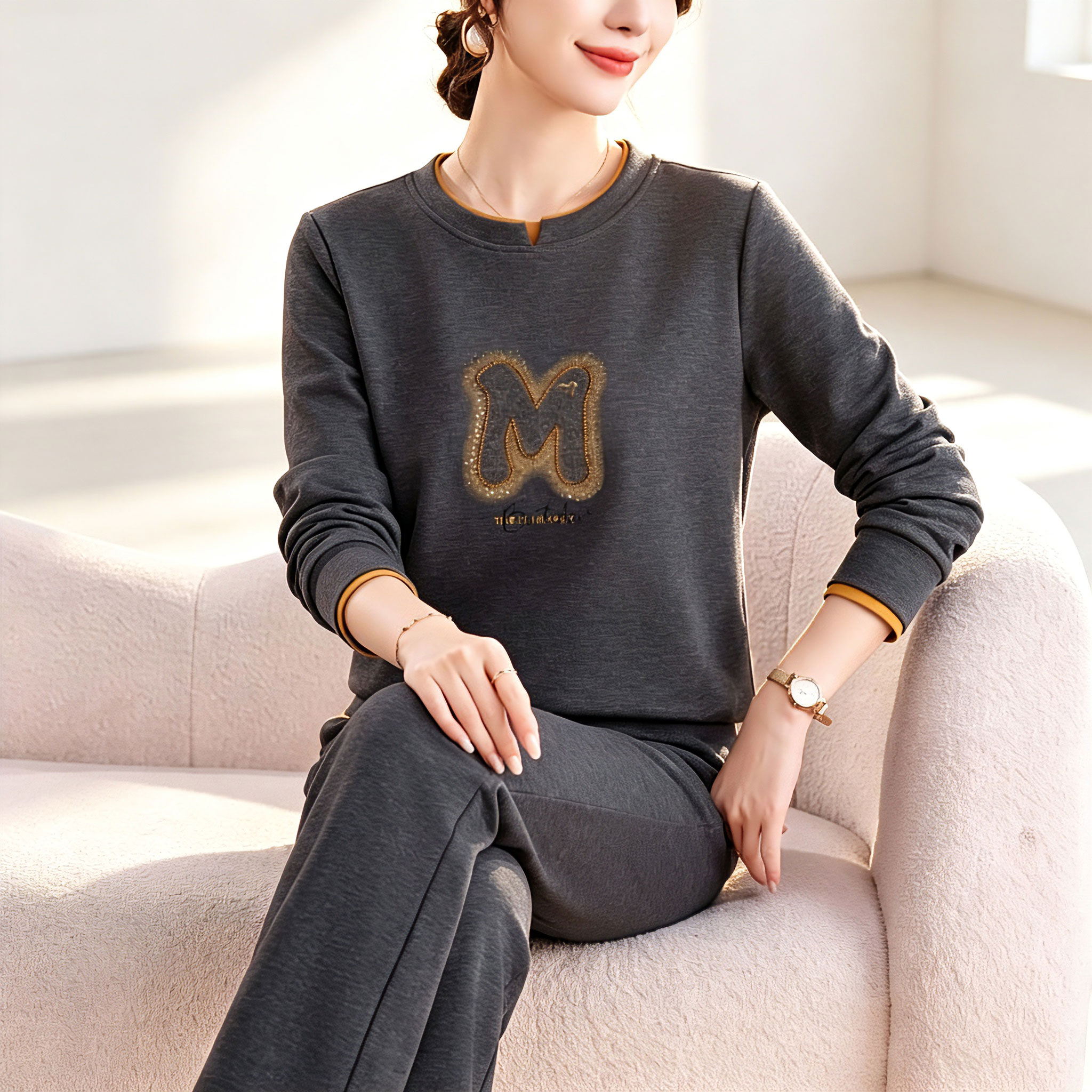 中老年妈妈休闲套装女2026秋季新款圆领运动服卫衣长裤显瘦两件套