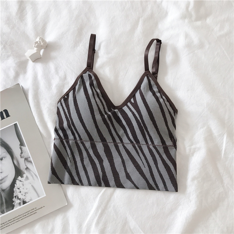 *The price of real shooting is not reduced ~ zebra pattern personality and fashion are versatile, the waistcoat with beautiful back suspender and the jacket with short inside for women