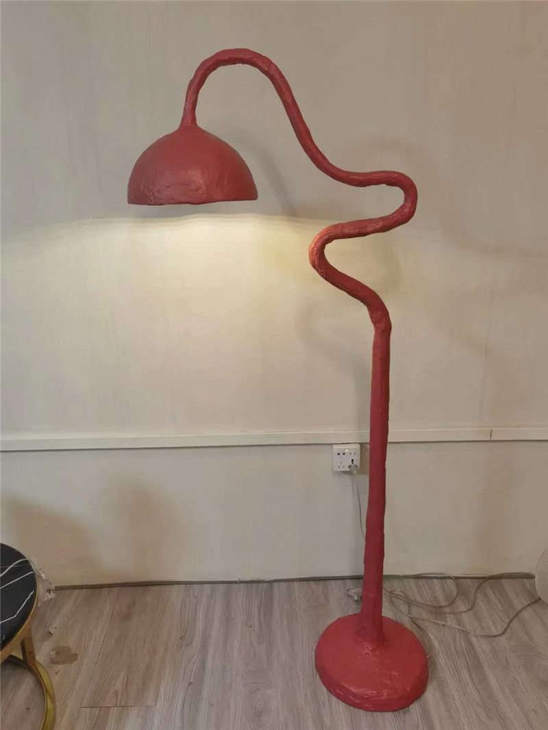 北欧后现代简约复古可爱吊灯公主房男孩女孩房间创意场景艺术灯具