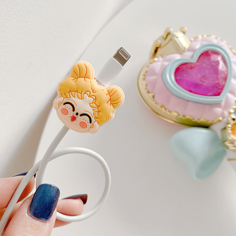 日韩美少女咬一口数据线保护套适用于苹果可爱保护头卡通硅胶软