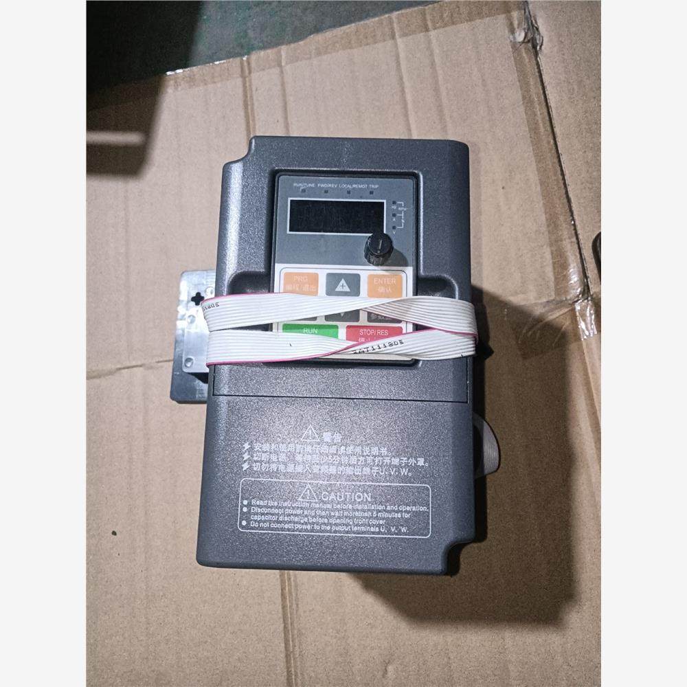 议价99新，1.5千瓦变频器