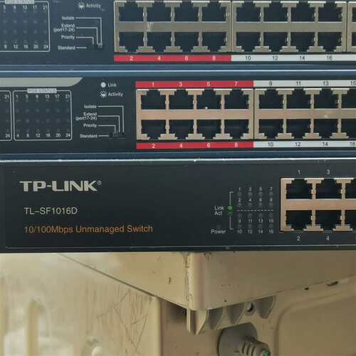 {议价}TP-LINK TL-SF1016D 16口百兆交换机