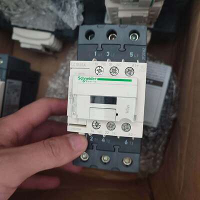 {议价}施耐德LC1D65ABD全新直流接触器9只，没接