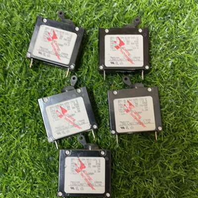 {议价}Carling断路器BR1-B0-34-610-121-D议