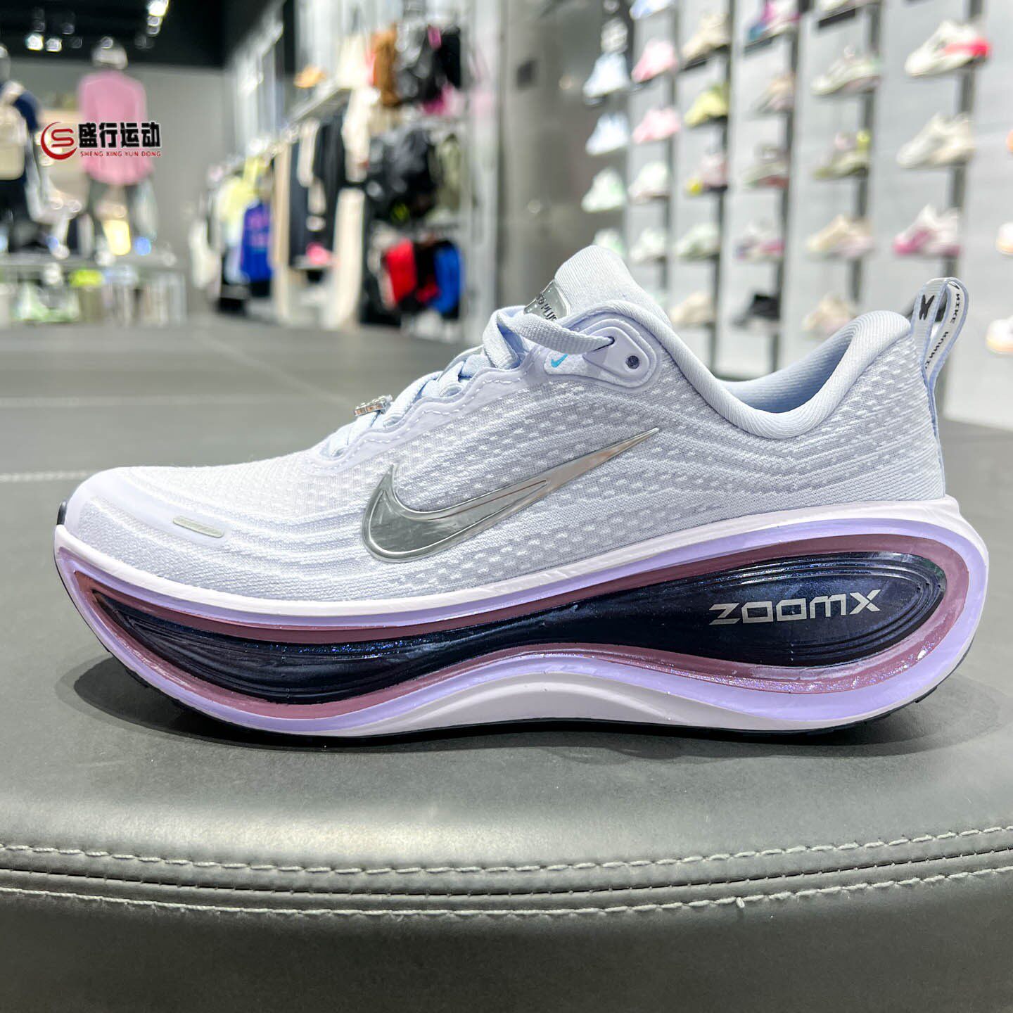 Nike耐克女鞋2026年冬新款回弹缓震网眼透气公路跑步鞋IQ1040-500
