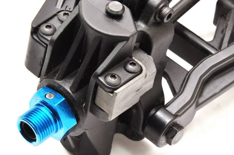 禾宝HOBAO 94118 MT/MTX大脚 后转向座 连杆配件 6元运费