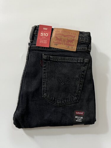 李维斯蓝黑色水洗紧身牛仔裤现货