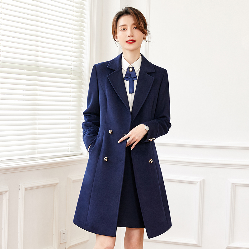 物业售楼处讲解员冬季女大衣