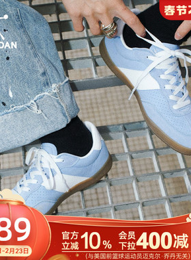 乔丹蓝色薄底德训鞋男款2026新款运动鞋T头鞋舒适经典黄色鞋生胶