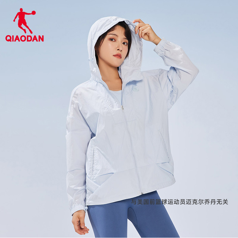 中国乔丹运动风衣外套女2024春季防泼水防风薄健身休闲外套防泼水