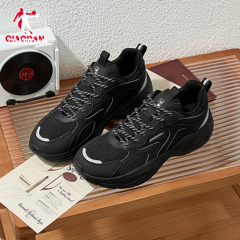 乔丹黑色百搭休闲鞋男鞋