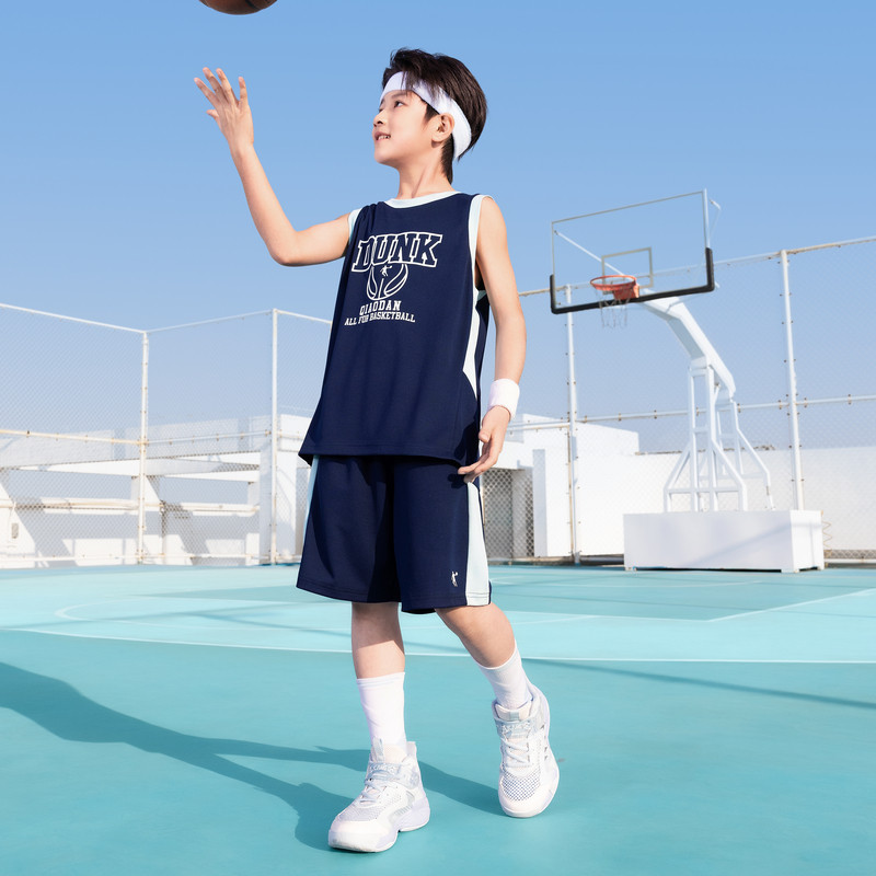 乔丹童装男童篮球服速干套装2026夏季新款运动服背心儿童球服夏装