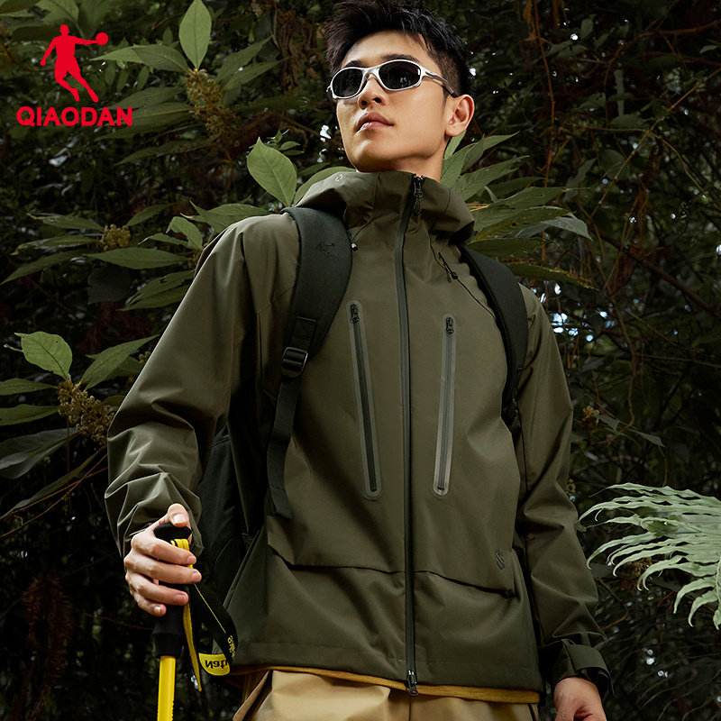 乔丹软壳冲锋外套男户外防风防泼水2026春季新款潮流休闲风衣徒步