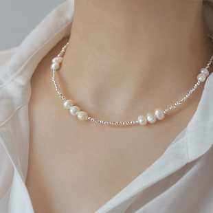 设计感超闪碎银子短款项链高级感法式气质银色细链珍珠吊坠锁骨链