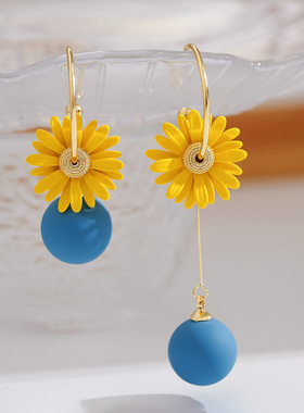 立体黄色雏菊耳钉特别设计感甜美小众耳饰2026年春款耳环新款耳坠