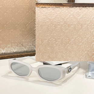 韩版 遮阳墨镜男银粉黑 多边形镶钻太阳眼镜女士VAN网红拍照风时尚