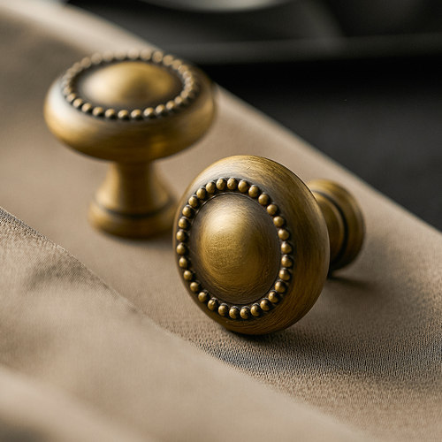 屿铜法式橱柜门抽屉轻奢单孔拉手