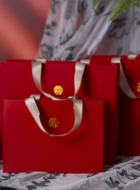 Ins风红色礼品袋加厚高档特种纸手提袋结婚订婚喜庆礼物包装袋字