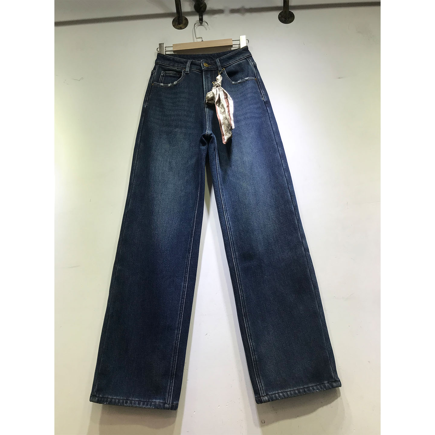 加厚复合绒直筒裤女拖地牛仔裤