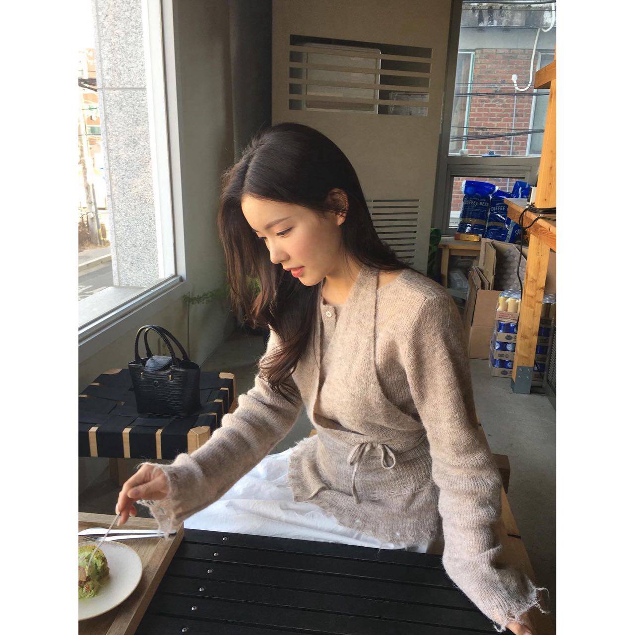 韩国小众品牌LOWTIDE洪知延同款羊毛破边针织开衫+挂脖背心